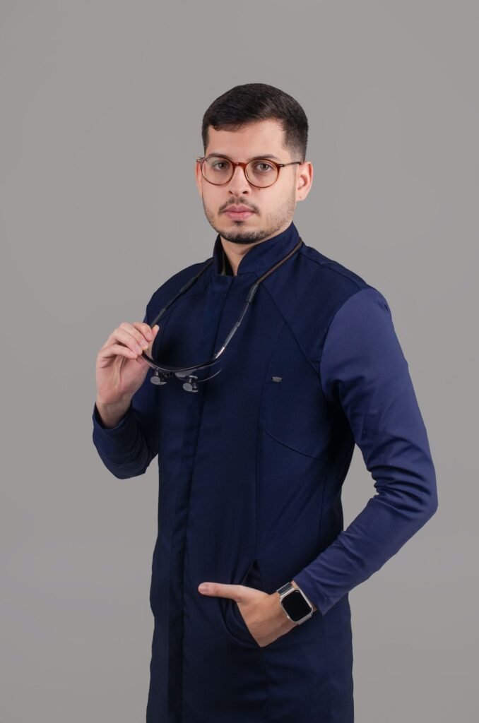 Dr. Thauan Victor